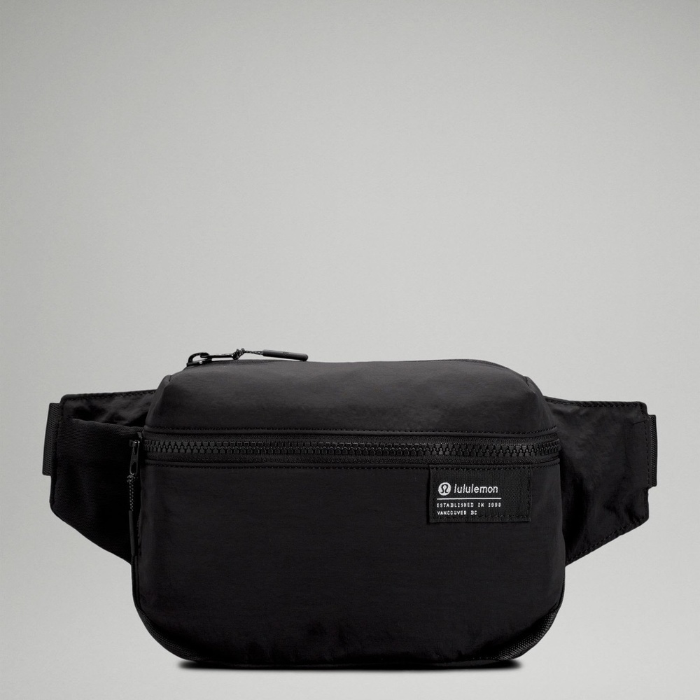 Lululemon Clean Lines Belt Bag - Black NWT